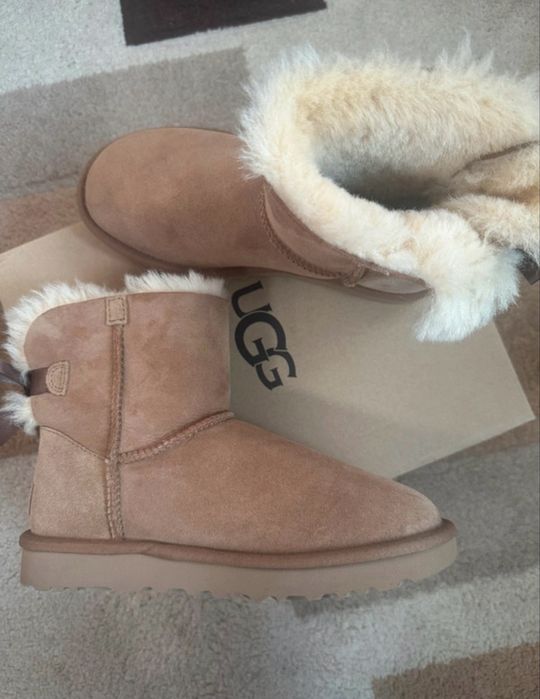 UGG Mini Bailey Bow