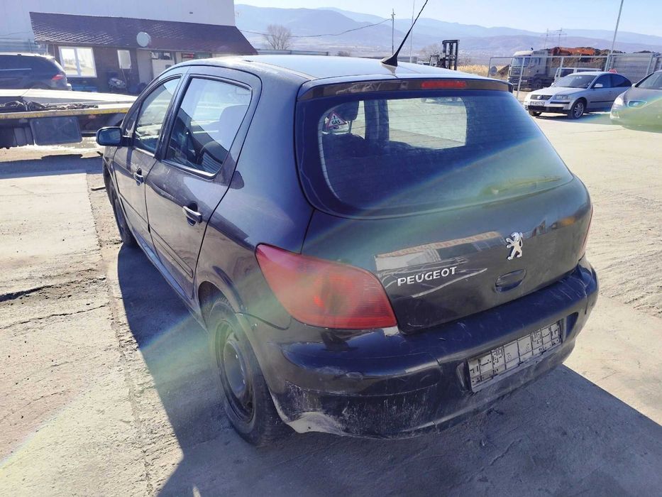 Peugeot 307 1.4 - 75к.с - 2005г. на части