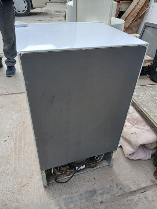 Холодилник артел.