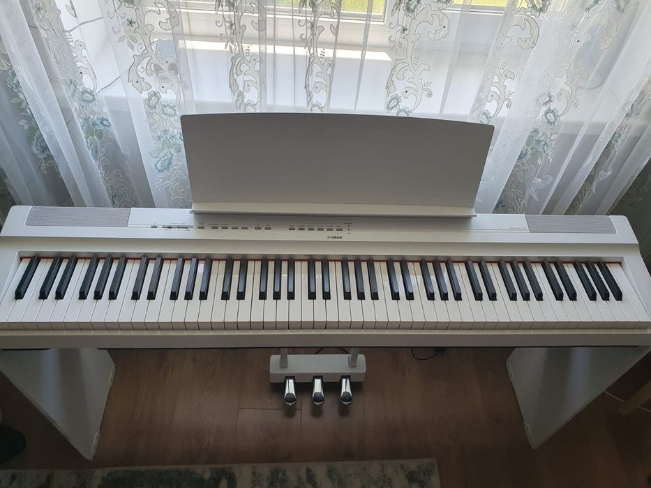 Цифровое пианино YAMAHA P-125