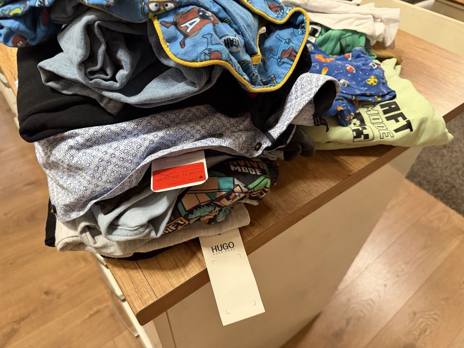 Продавам сет детски дрехи 10-11 години