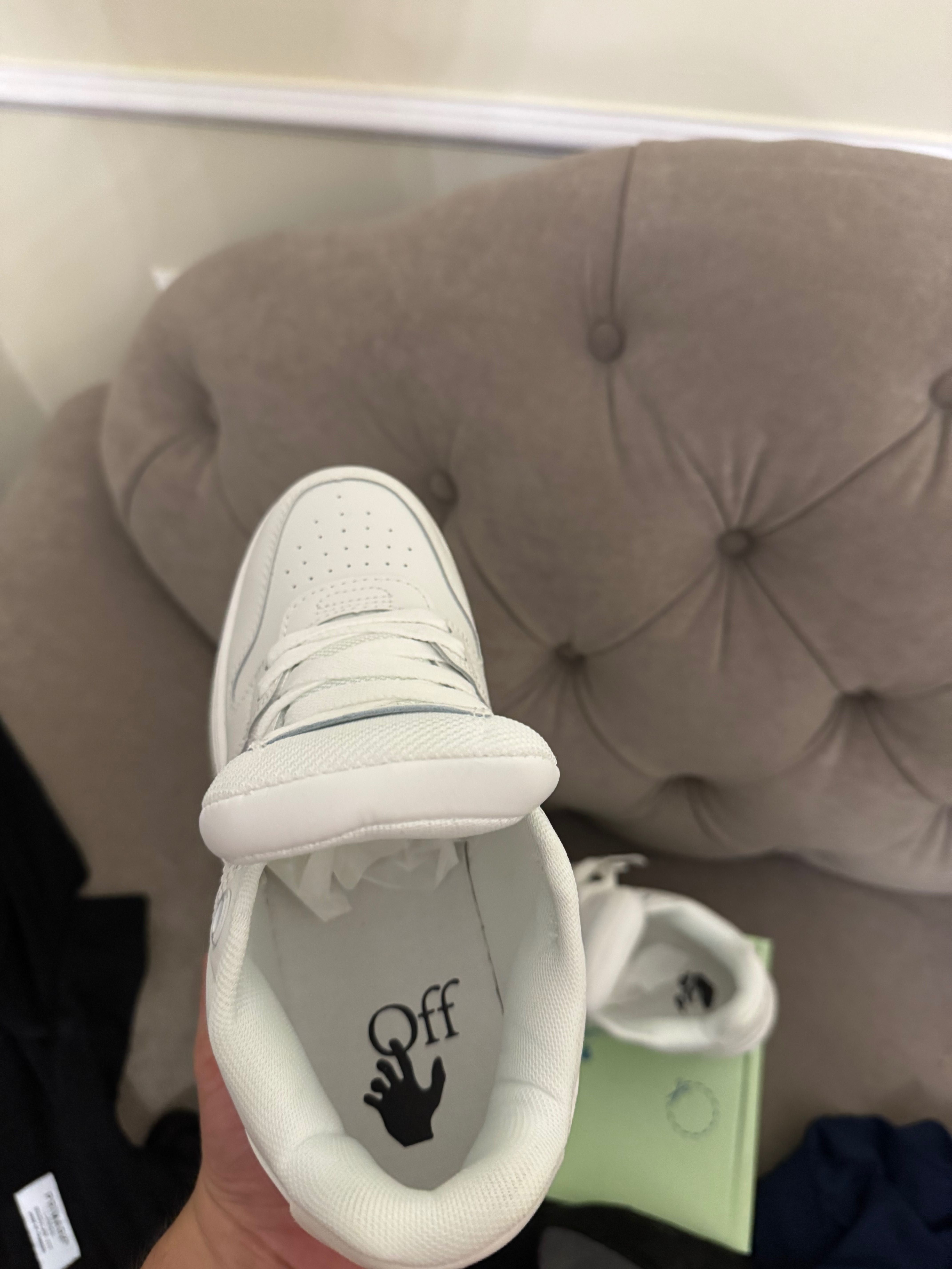 Off White “OOO” Sneakers Premium
