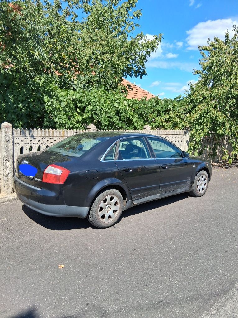 Vand Audi a4 2003