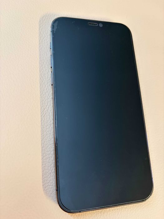 Iphone 12 pro много запазен, работещ перфектно!