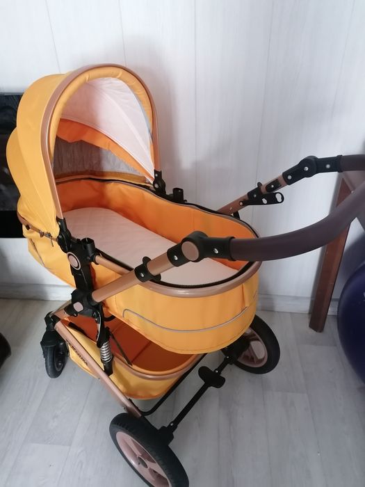 Продаётся коляска в отличном состоянии