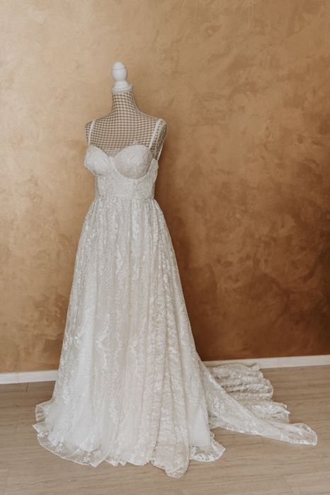 Vand Rochie Mireasa Noua