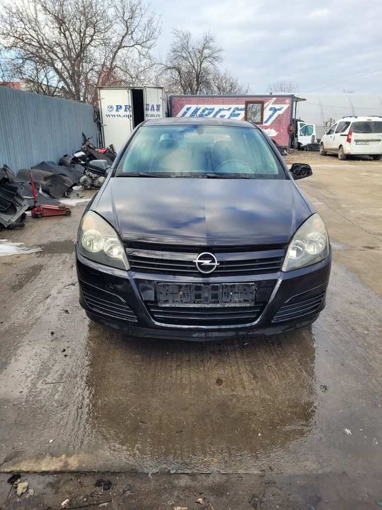 Trager opel astra h
