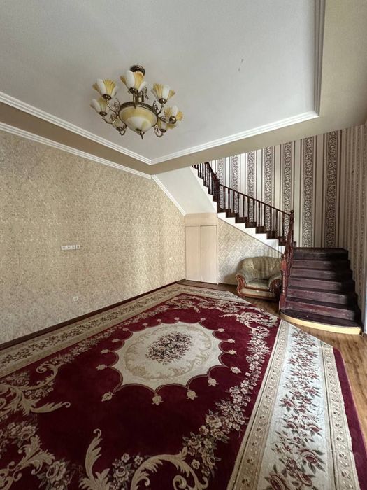 Продаётся дом вашей мечты 4 сотки на алмазарском районе 8 комнат