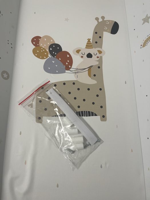 Vand saltea de infasat, nefolosit