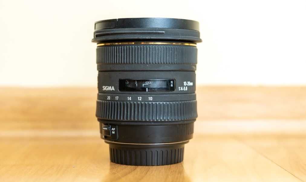 Sigma 10-20mm f4.5-5.6 pentru Canon EF si EF-S