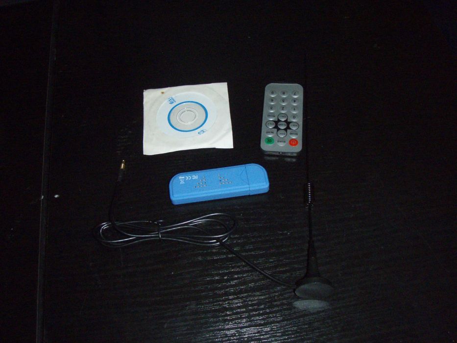 SDR radio DVB-T FM DAB 820T2 & 2832U + antena 3.5DBi, nou