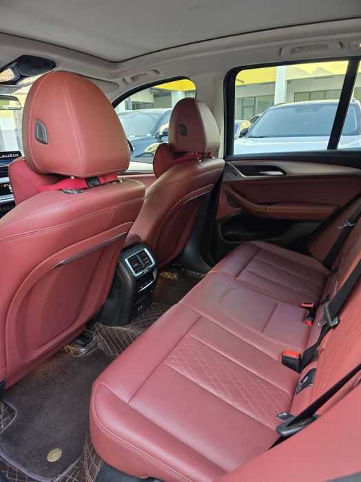 BMW i5 35L eDrive 2024