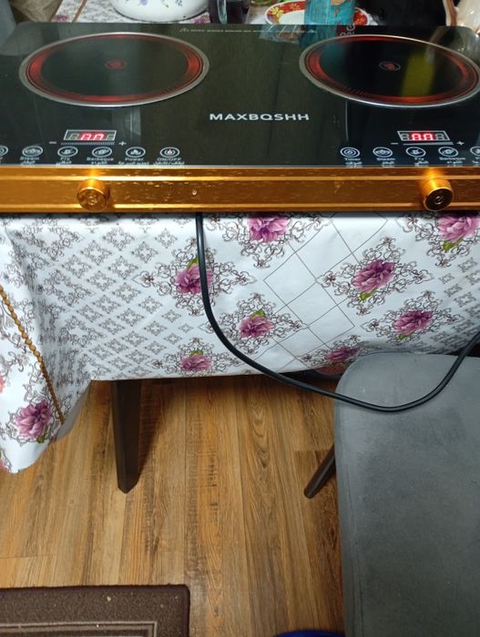 Продам сенсорную электро плита