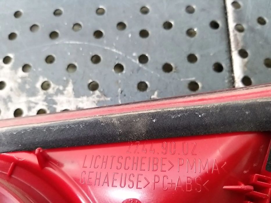 Stop tripla lampa stanga haion vw passat b6 3c 3c994509307s 27449002