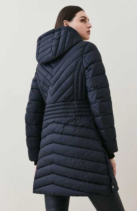 Karen Millen дамско черно дълго зимно яке с отделяща се качулка