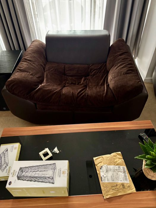 Set canapea piele, fotoliu piele, masă cafea