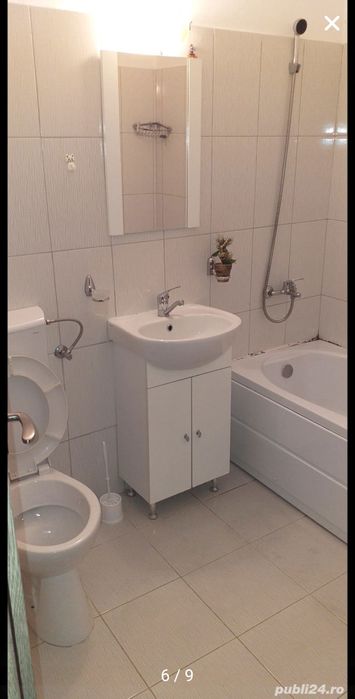 Închiriez garsoniera confort 1