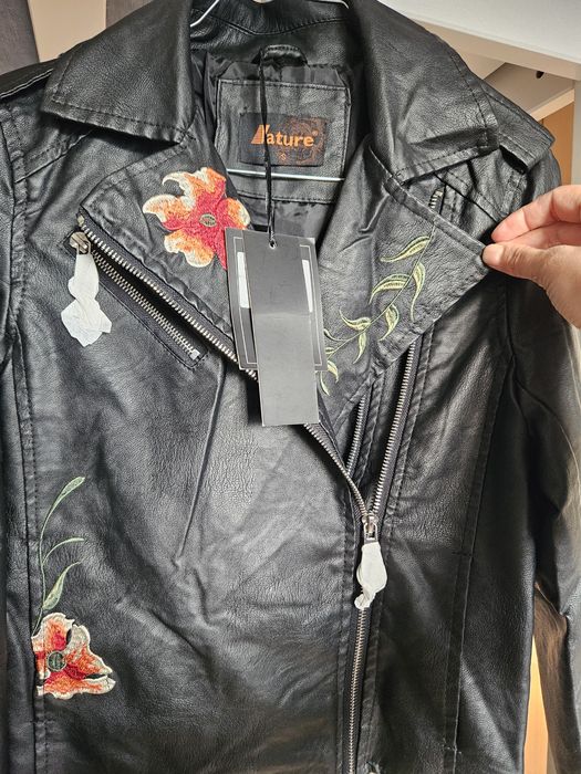 Дамско кожено яке