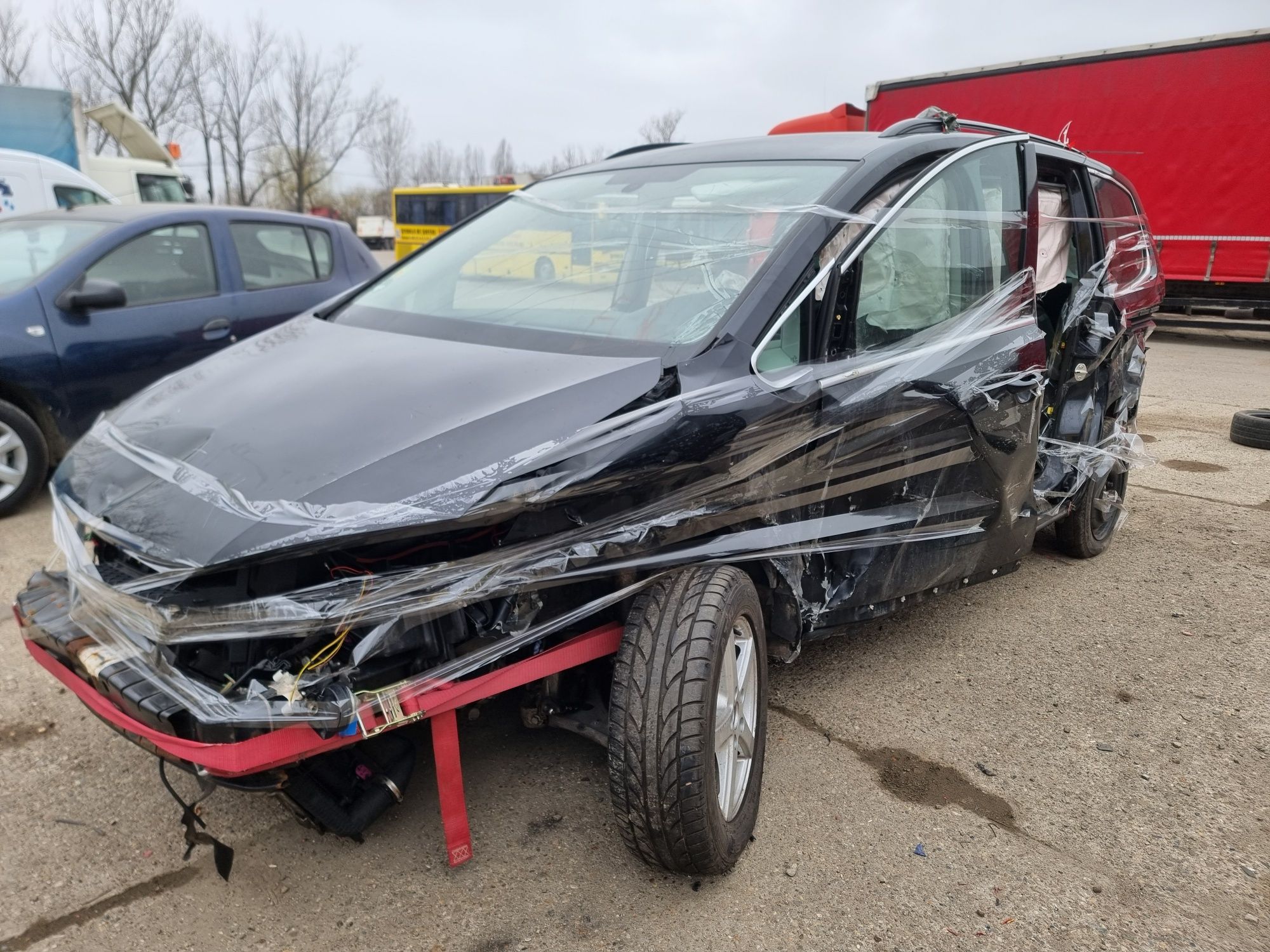 Dezmembrrz vw Sharan/1.4tsi