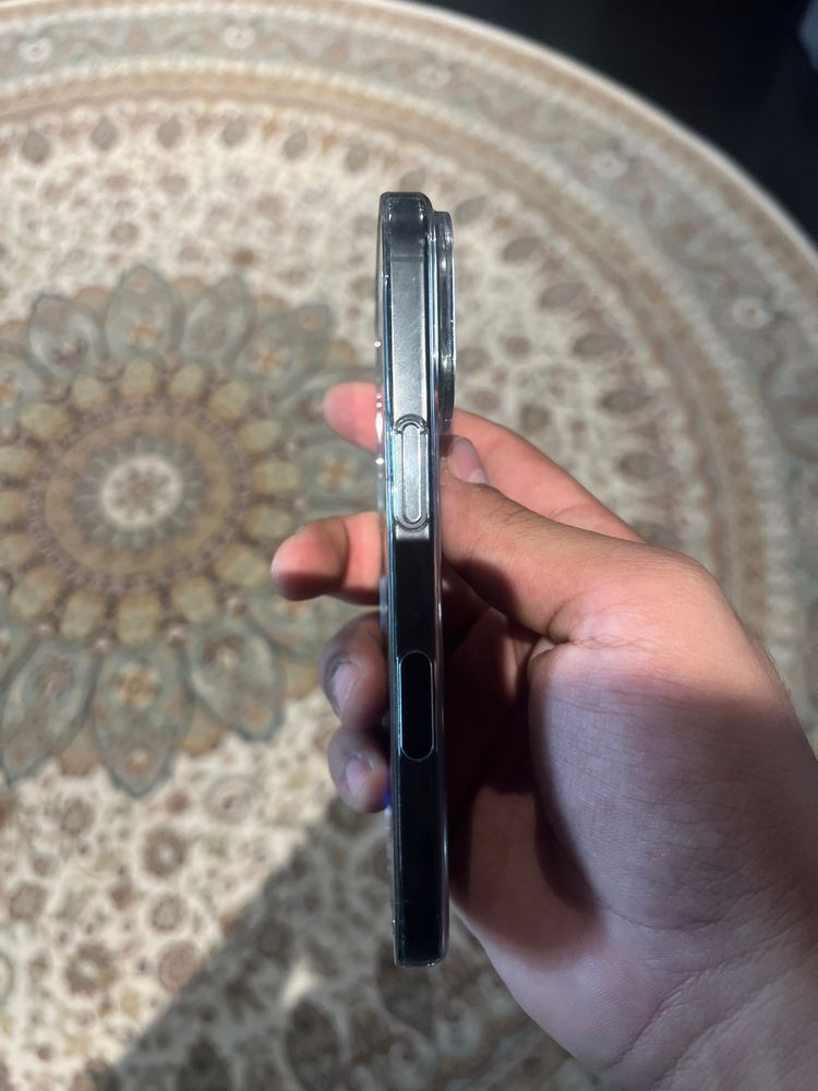 iPhone 16 pro 128gb black