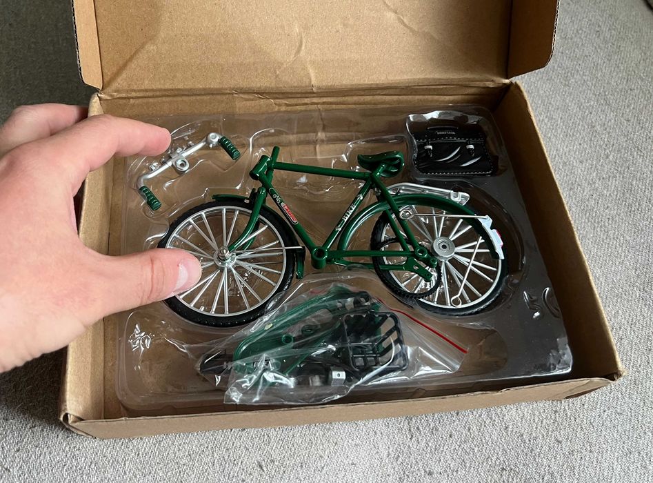 Model mini bicicletă decorativă Classic Bike metalică 1:10 piese inclu