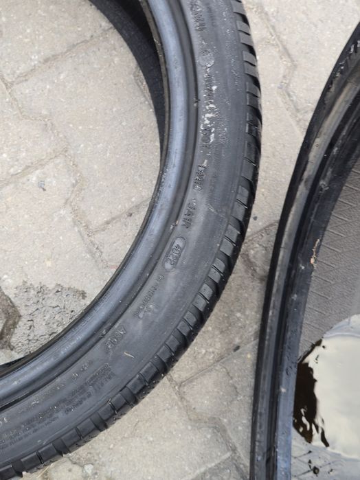 235 40 19 Dunlop