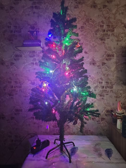 Продаю красивую ёлку!