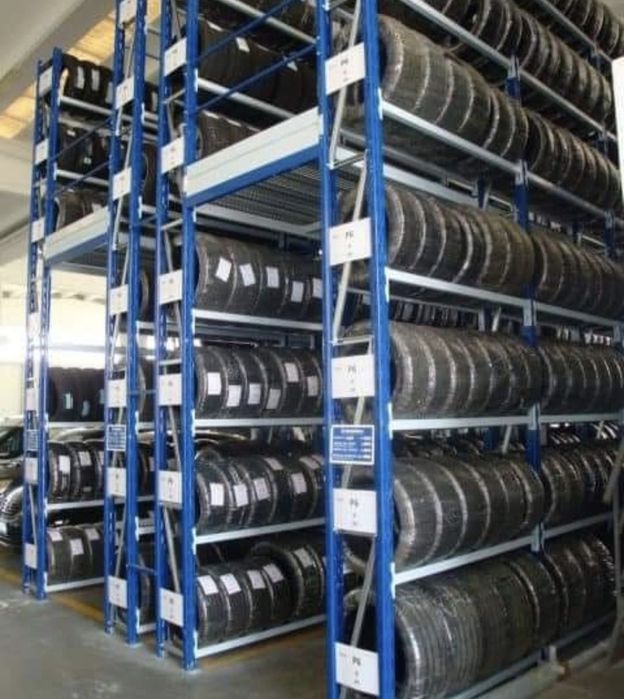 Rafturi metalice industriale