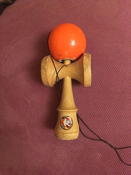 Kendama Europe play one semnată de Bisoi