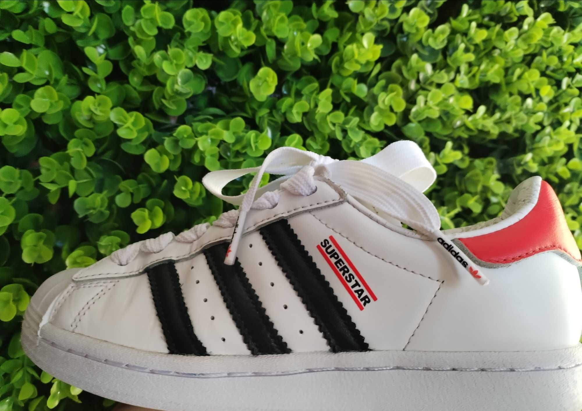 Adidas Superstar Run-DMC
"50th Anniversary"