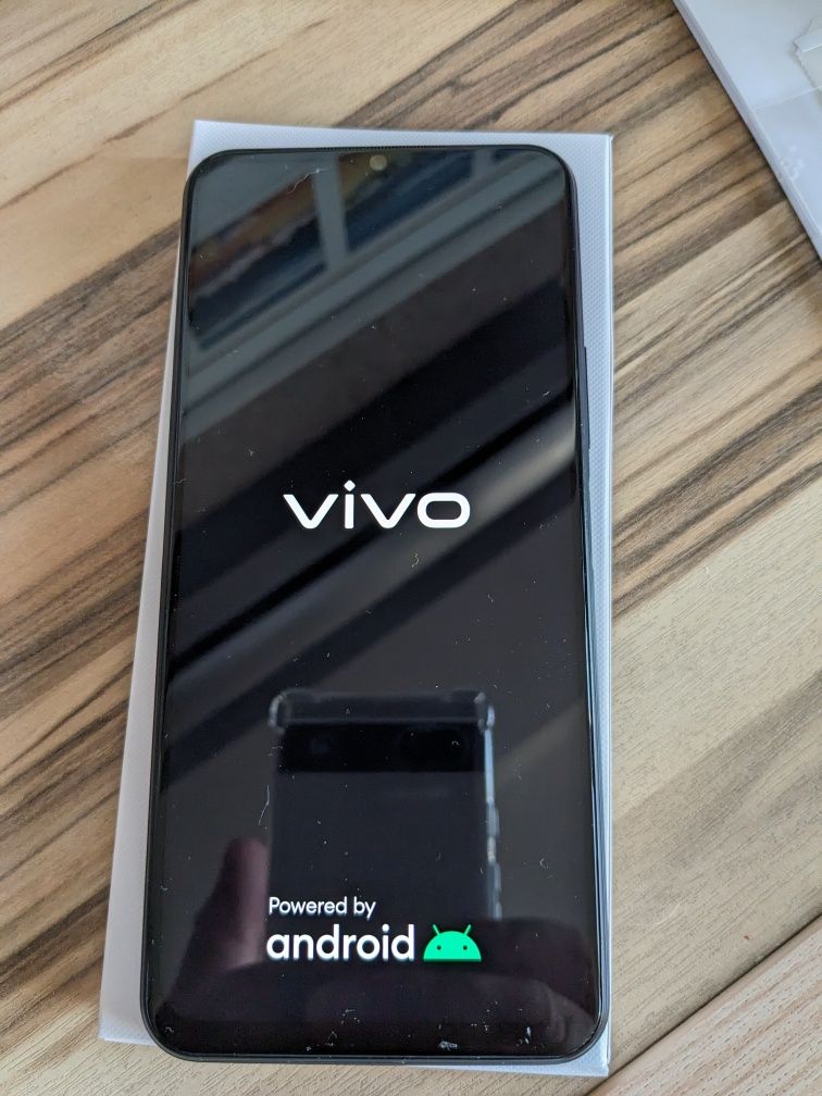 Смартфон VIVO Y33S