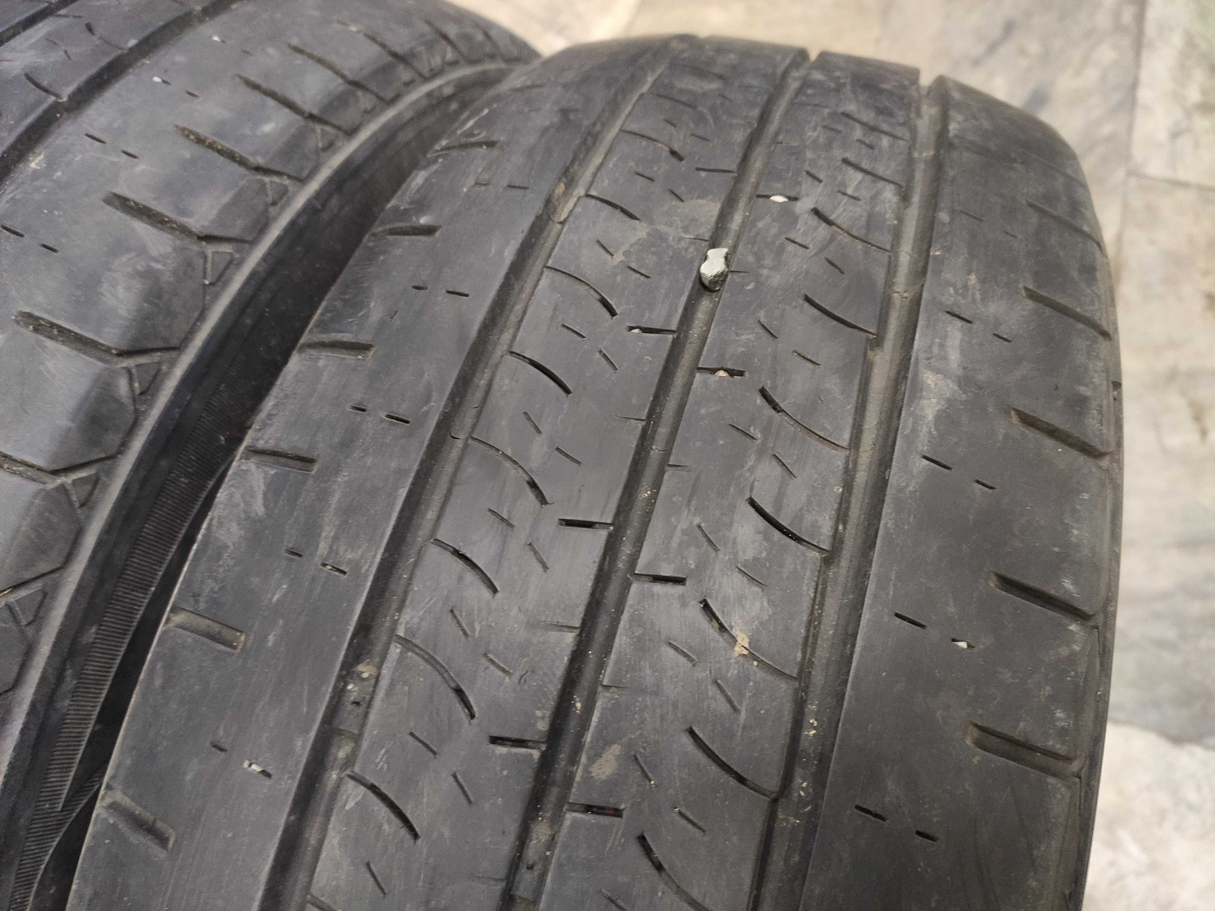 2бр Летни Гуми за БУС 215 65 16 С - Kumho