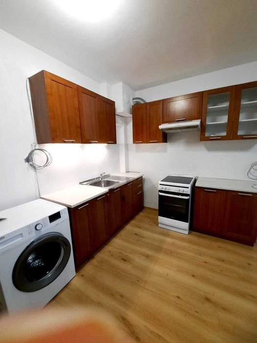 Давам под наем тристаен в кв Аспарухово за 800лв