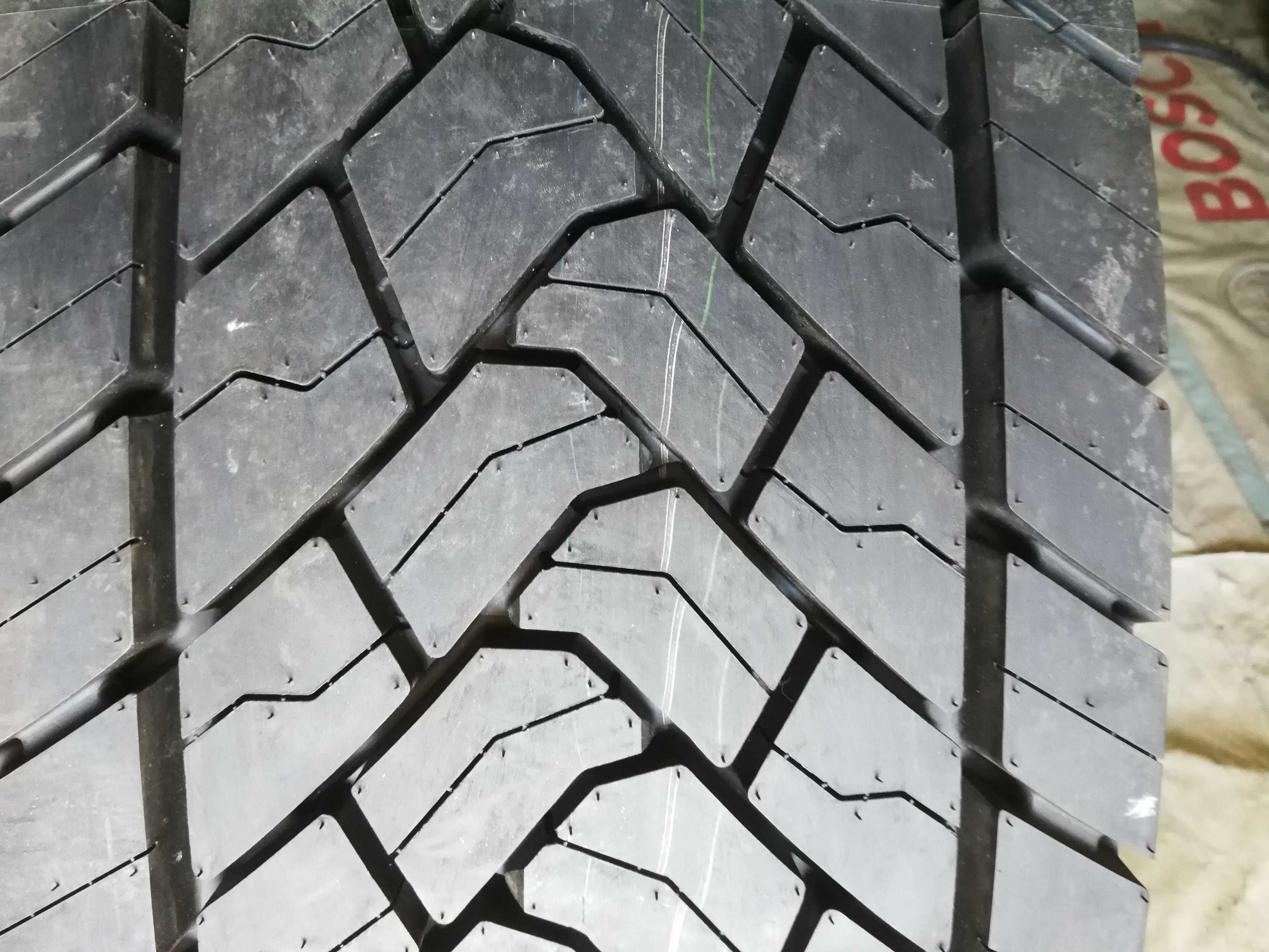 1 Нова гума R22.5 315/70 Goodyear KMax D Gen-2 154/150L M+S