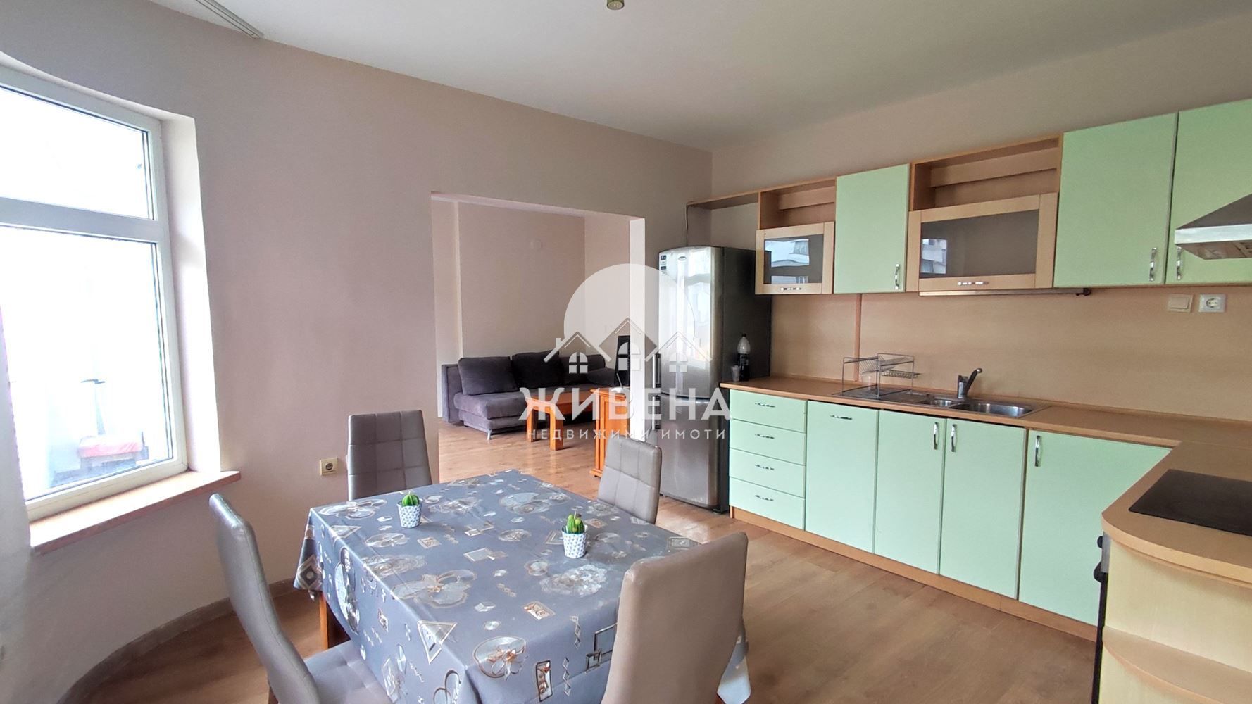 Продавам 3-стаен апартамент, 120 кв.м, Център, Варна