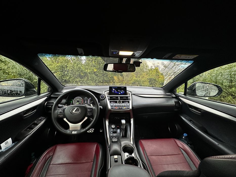 Lexus NX 300 H F Sport