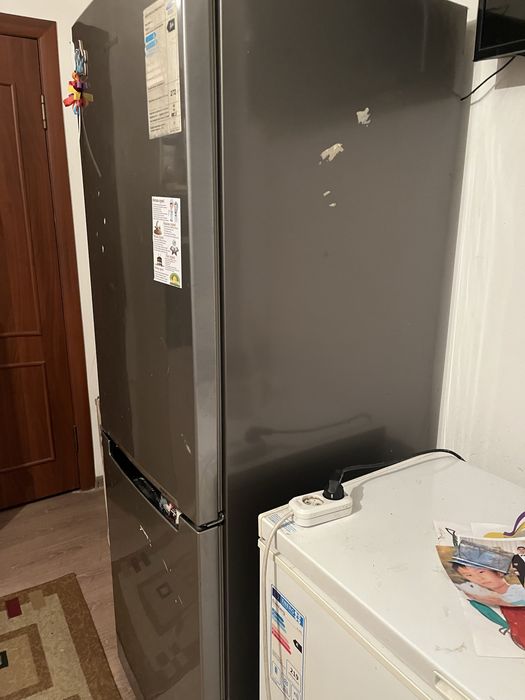 Продам холодильник самсунг