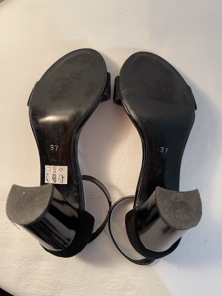 Sandale negre elegante nr 37