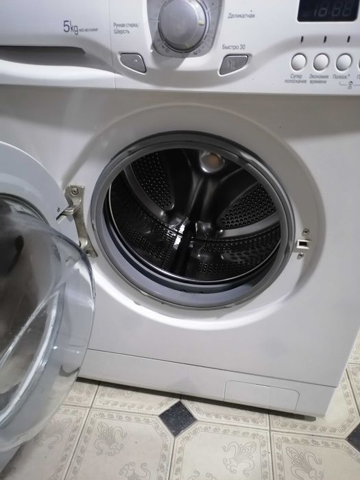 Продается стиральная машина LG