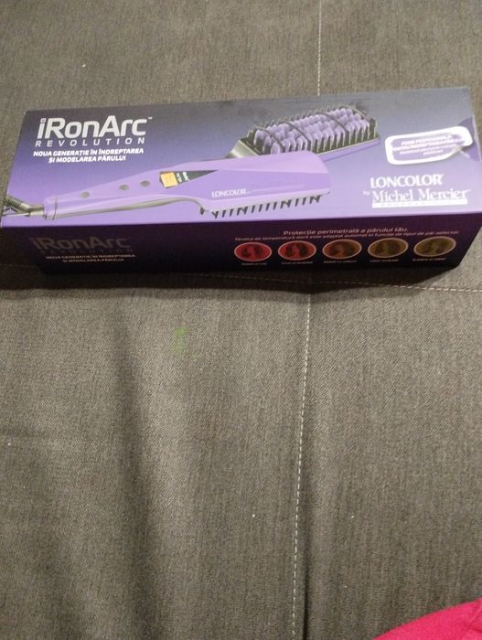 Perie profesionala sigilata ,pentru indreptarea parului iRonArc REVOLU