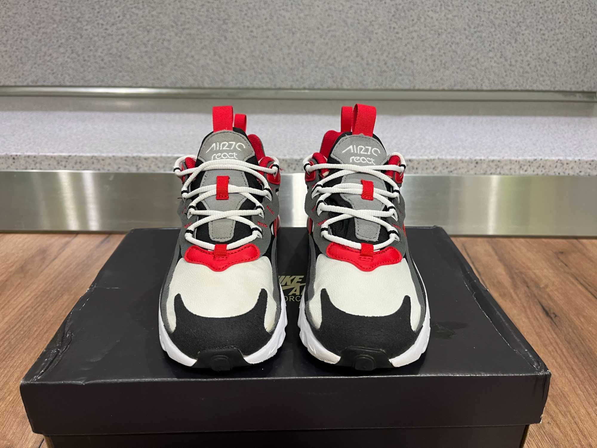 ОРИГИНАЛНИ *** Nike Air Max 270 React Iron Grey/University Red/Black