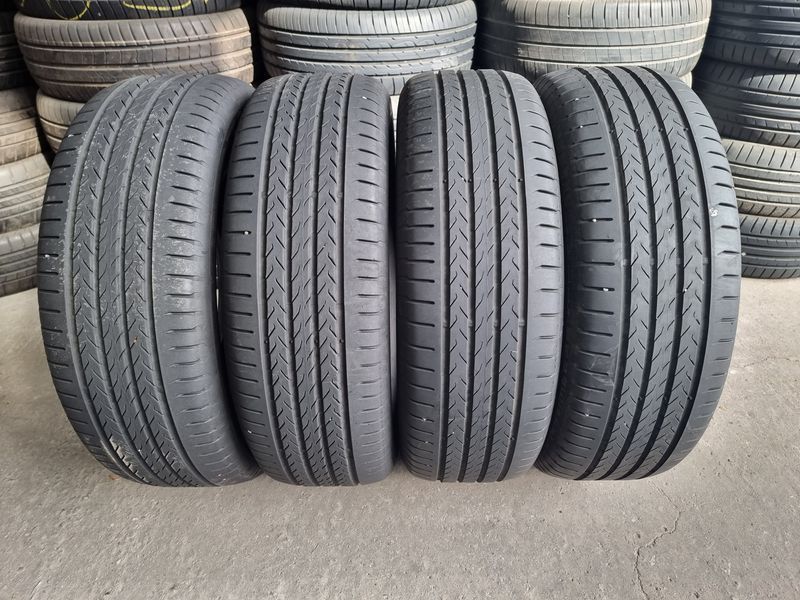 235/65/17 Continental 4piese