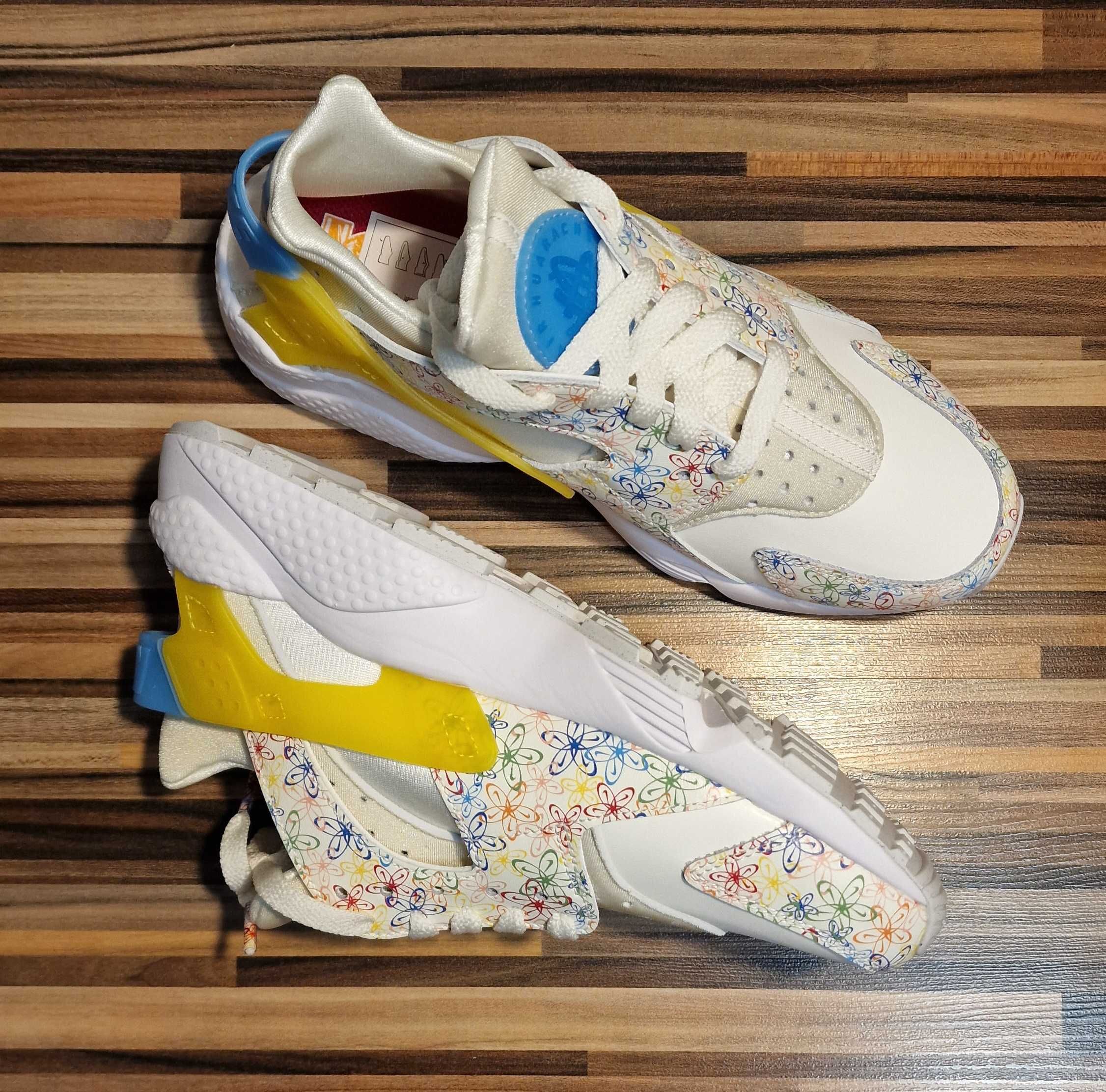 Nike Huarache Floral