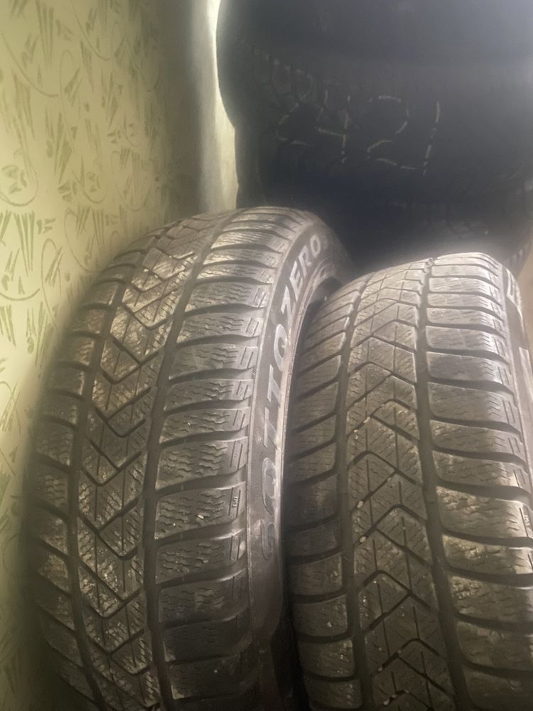2 cauciucuri iarna 225/55/17 Pirelli