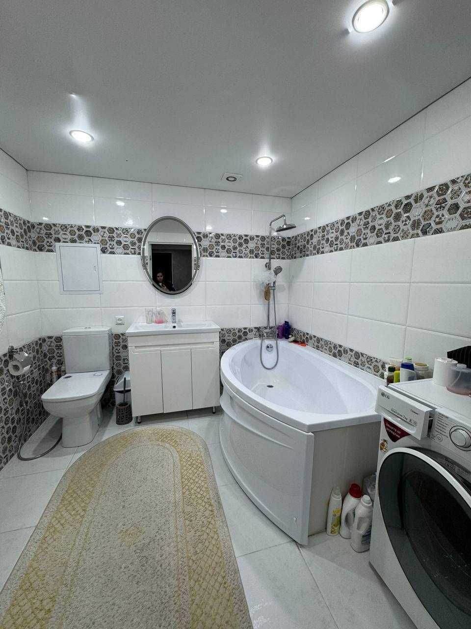 Продам 3 к.кв. ву районе Центрального Стадиона