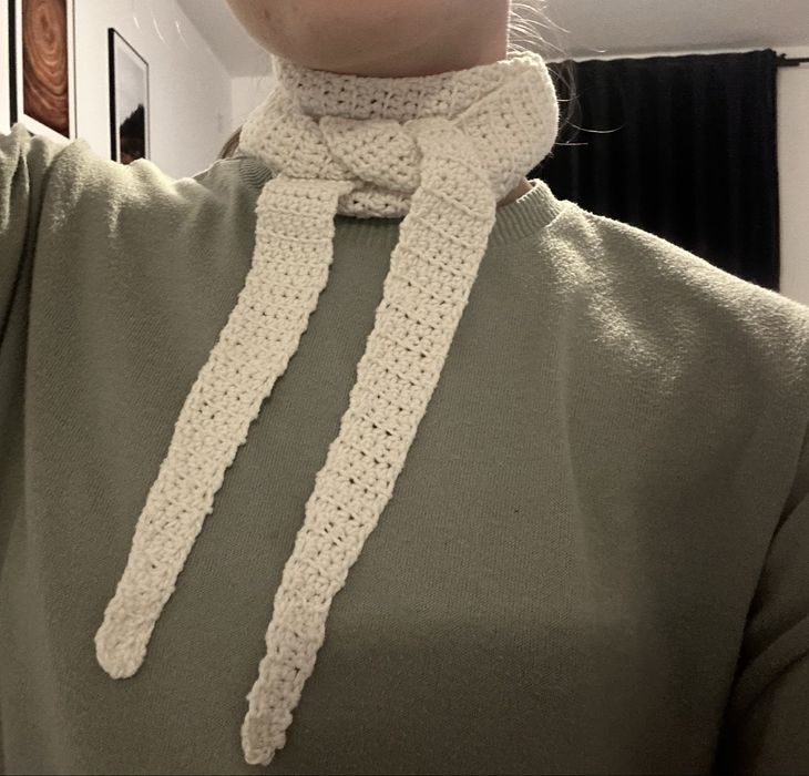 Petite Sophie scarf