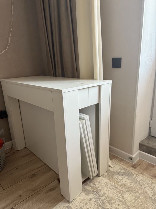 Продам стол трансформе. В хорошем состояни.