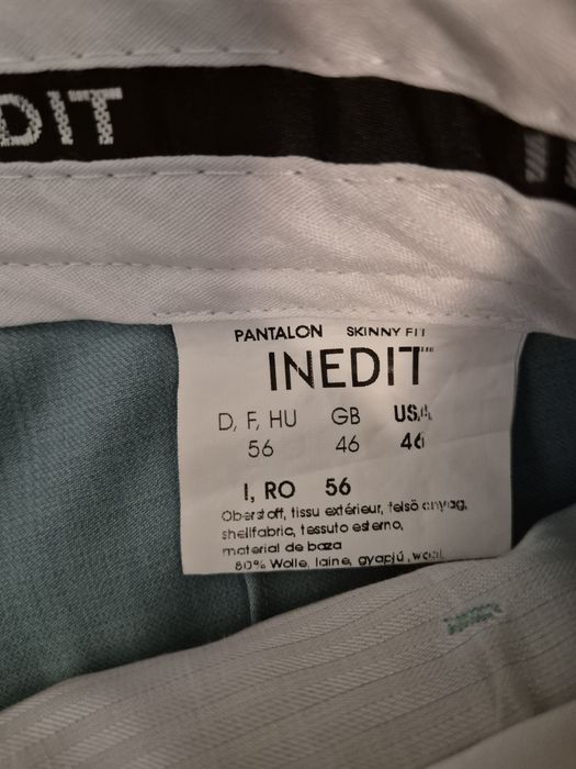 Vand costum de ocazie