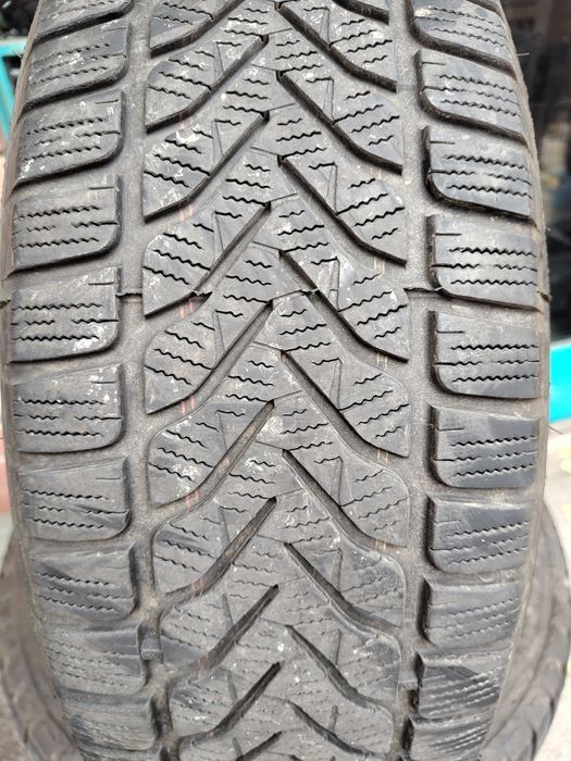 Продавам 4 зимни гуми 225/65/17 Lassa