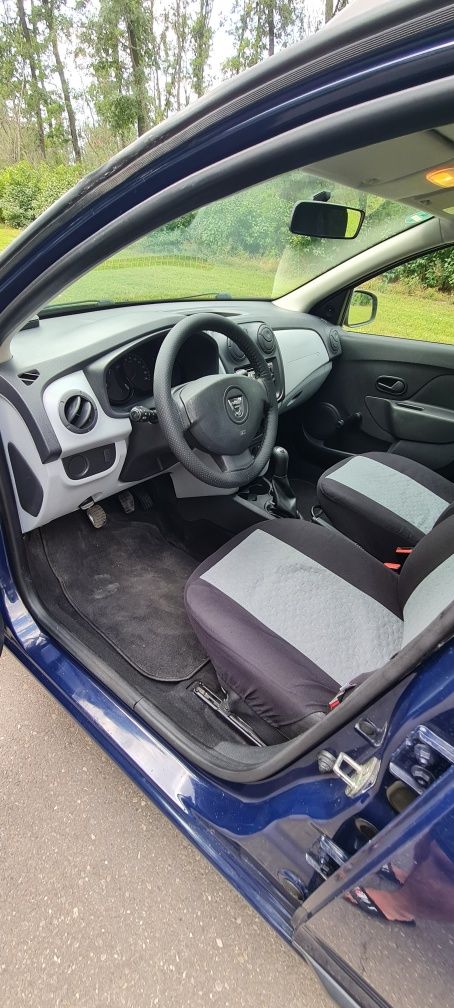 Vând Dacia Logan MCV 2014